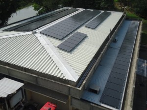 ANGULO DIAGONAL DE LOS PANELES SOLARES ANGULO DIAGONAL DE LOS PANELES SOLARES