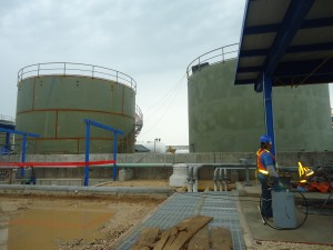 Obras en Liberia y tanques de almacenamiento