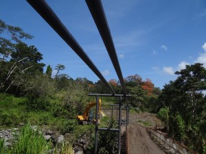 tubería del poliducto de RECOPE