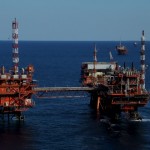 plantas-petroleo-mar