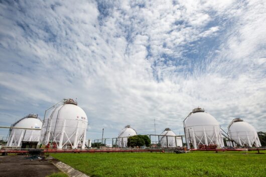 Parque de esferas LPG Moín
